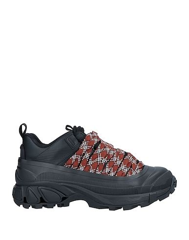 Exclusive Footwear Finds: Burberry Sneakers On Yoox